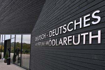 Vortrag zum Grünen Band im Museum Mödlareuth - Das Grüne Band bezeichnet den Streifen entlang des ehemaligen Eisernen Vorhangs.