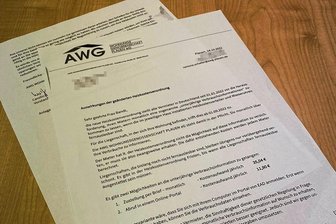 Vorwurf der Abzocke: Plauener Mieter sollen für Info-Schreiben über Energieverbrauch zahlen - Mit diesem Schreiben informierte die Wohnungsgenossenschaft Plauen (AWG) die Bewohner des Hauses an der Wettinstraße, dass auf sie künftig zusätzliche Kosten zukommen. 