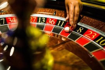 Vorwurf gegen Spielhallen-Betreiberin: Unerlaubtes Glücksspiel - 