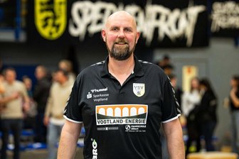 VSV Oelsnitz: Wir freuen uns auf das Spiel - Fährt nach dem 3:0-Erfolg gegen DJK München frohen Mutes zum Spitzenreiter: VSV-Coach Alexander Krug.