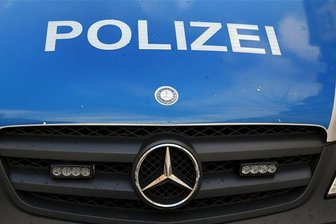 VW bremst auf B 174 Autofahrer aus und verhindert Überholmanöver -