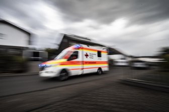 VW überschlägt sich auf A 72: Fahrer hatte Amphetamine im Blut - 