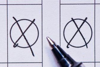 Wahlbeteiligung über 100 Prozent in drei Gemeinden in Sachsen: Das steckt dahinter - Auch in Sachsen geben immer mehr Menschen ihre Stimme per Briefwahl ab. Das hat Einfluss auf die Höhe der Wahlbeteiligung in den jeweiligen Gemeinden.