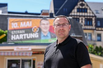 Wahlduell: Rechtsextremist greift nach OB-Posten in Aue - Stefan Hartung, Mitbegründer der rechtsextremen "Freien Sachsen", will Oberbürgermeister von Aue-Bad Schlema werden. Im ersten Wahlgang holte er die meisten Stimmen. 
