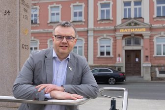 Wahlen im Erzgebirge: Zwei Grenzorte wählen neue Bürgermeister - Silvio Wagner ist seit sieben Jahren Bürgermeister in Bärenstein.