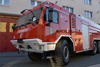 Waldbrände in der Sächsischen Schweiz: Vogtländer sind auf Hilferuf vorbereitet - Sechs Tanklöschfahrzeuge für den Einsatz in unwegsamen Gelände und einen Katastrophenschutz-Löschzug könnte der Vogtlandkreis ab sofort in die Sächsische Schweiz schicken.