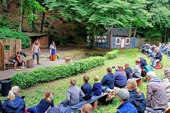 Waldbühne: Proben für "Thor" beginnen - Die Besucherreihen an der Freilichtbühne waren in der vergangenen Saison meist gut gefüllt.