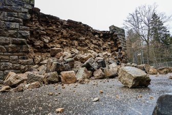Waldbühne Schwarzenberg ab sofort gesperrt – Bauarbeiten sollen zeitnah beginnen - Aufgrund des Schadens an der Waldbühne in Schwarzenberg wird die Anlage vorerst gesperrt.