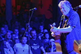 Waldbühnen-Saison beginnt am 24. Juli - Auch er gastiert in diesem Jahr in Schwarzenberg: Dieter "Quaster" Hertrampf. Mit den Puhdys war er 45 Jahre auf Tour. Am 27. August wirkt er bei "Ostrock meets Classic" auf der Waldbühne mit.