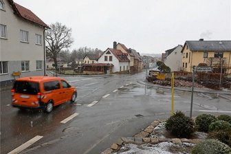 Waldenburg: Abfuhr für Kreisverkehr an der B 180 - Zur Umgestaltung der Kreuzung liegen erste Voruntersuchungen vor. 