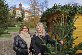 Waldenburg: Zwei Geschäftsfrauen, die den Weihnachtsmarkt retten - Gabriele Bretschneider (links) und Isabel Klein helfen mit dem Team des Gewerbestammtischs bei der Organisation des Weihnachtsmarktes in Waldenburg.