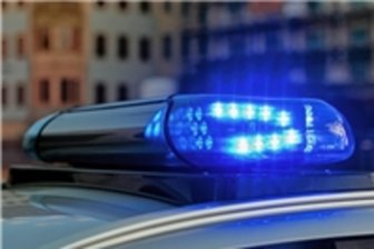 Waldheim: Unbekannte sprengen Zigarettenautomaten - In Waldheim haben Unbekannte einen Zigarettenautomaten gesprengt.