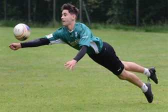 Waldkirchener Faustballer wollen trotz Berechtigung nicht aufsteigen - Die zweite Mannschaft der SG Waldkirchen hat die Saison in der Landesliga auf Platz 2 abgeschlossen.