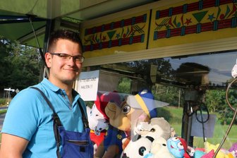 Wallengrüner Wies’n auf dem Dorfplatz - Bei Sigurd Gläser laufen die Fäden der Organisation zusammen.
