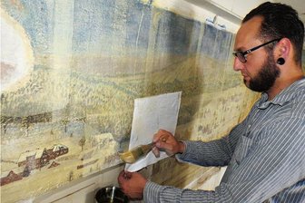 Wandbild aus der Klingenthaler Aschberg-Apotheke kommt ins Vogtlandmuseum Plauen - 