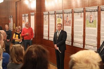 Wanderausstellung zum Mauerfall-Jubiläum eröffnet -