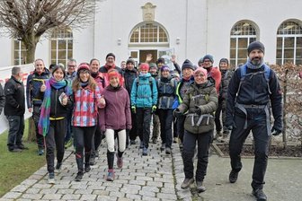 Wanderer gehen auf Hundertertour - Die Wanderfreunde, die 12, 21 oder 25 Kilometer unter die Füße genommen haben, sind bis zum Nachmittag wieder im Ziel angekommen.