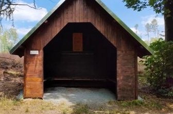 Wanderhütte und Infotafel umfangreich saniert - Die Wanderhütte am Gerhard-Fritzsche-Weg wurde umfangreich saniert. 