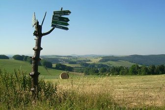 Wanderserie: Gute Aussichten - Einer der schönsten Aussichtspunkte von Chemnitz, der "Erzgebirgsblick". Bei günstigen Wetter kann man am Horizont den Kamm des Erzgebirges sehen.