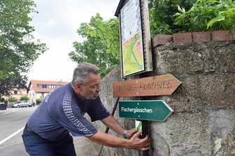 Wanderwegewart Rolf Pönicke über Graffiti in Niederwiesa: „Die Leute werden immer gefühlloser.“ - Rolf Pönicke ist als Wanderwegewart rund um Lichtenwalde engagiert.