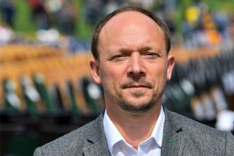 Wanderwitz über seine AfD-Verbots-Initiative: „Ich für meinen Teil will nicht länger warten“ - Marco Wanderwitz (CDU), ehemals Ostbeauftragter unter Angela Merkel, ist wegen seines entschiedenen Eintretens gegen die AfD bundesweit bekannt geworden. Nun will er im Bundestag ein Verbotsverfahren beantragen.