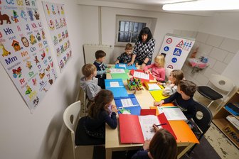 Wann kommt der Anbau für die Kita „Sonnenblume“ in Hohenstein-Ernstthal? - Die Platzverhältnisse im Kindergarten „Sonnenblume“ sind beengt. Ein Anbau ist geplant, doch getan hat sich bisher nichts.