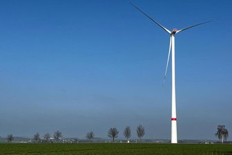 Wann sich die Flügel an Mittelsachsens höchstem Windrad drehen - Noch dreht sich das Windrad bei Wiederau nicht.