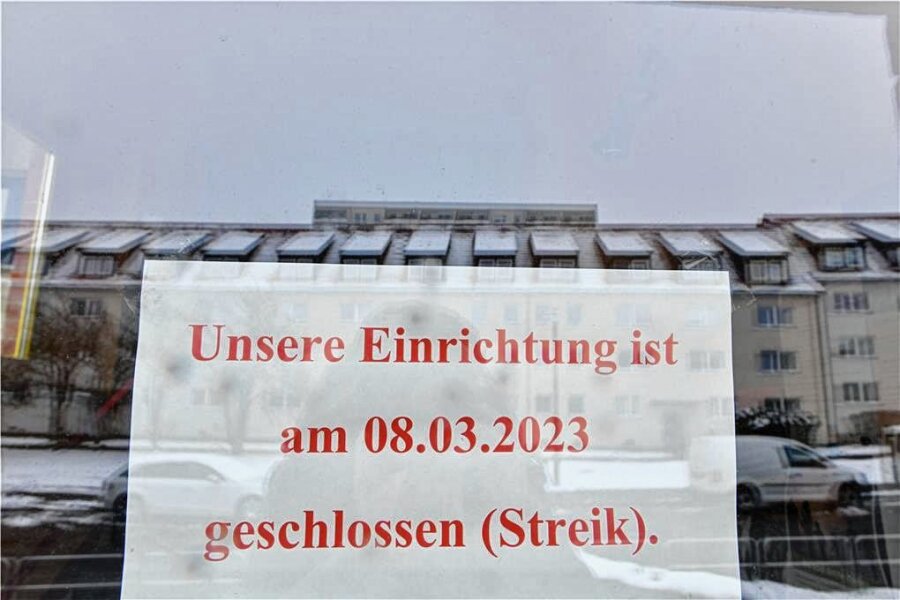 Warnstreik: Wie ein Kitamitarbeiter aus Freiberg die Aktion begründet - Die Kita "Regenbogen" in Freiberg bleibt am Mittwoch wegen des Warnstreiks geschlossen. 