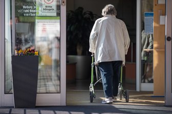 Warnung vor Corona-Impfpflicht für Pflegeberufe «mit der Brechstange» - 