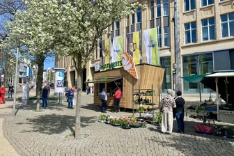 Warum andere Städte jetzt auf Plauen schauen - Das „Regionalware“-Verkaufsmobil ist Teil des Projektes zur Innenstadtentwicklung.