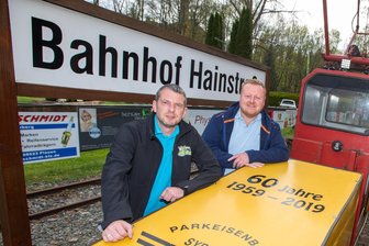 Warum auf der Plauener Freizeitanlage im Syratal jetzt Bäume gefällt werden müssen - Die Freizeitanlage im Syratal hat geöffnet, die Parkeisenbahn rollt. Demnächst müssen aber nicht mehr standfeste Bäume gefällt werden.