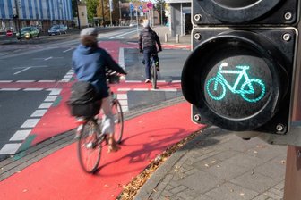Warum baut Sachsen so wenig Radwege? - Das Radverkehrskonzeption hat einen Bedarf von rund 1400 Kilometern Fahrradweg ermittelt. Umgesetzt wurden lediglich 80 Kilometer.