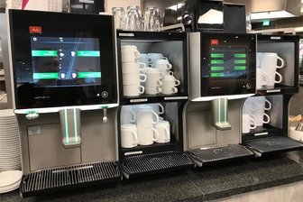 Warum das Studentenwerk Chemnitz tonnenweise Kaffee kauft - Prüfungen, Lernen oder eine kurze Nacht gehabt – es gibt viele Gründe, warum Studenten zu Kaffee greifen. In der „Cafete 55“ an der Reichenhainer Straße tun sie das besonders oft.