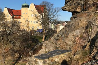 Warum der Passbildautomat in Schöneck nur Platz wegnimmt - Der Passbild-Automat im Schönecker Rathaus funktioniert noch immer nicht.