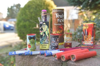 Warum die Silvesternacht für Mittelsachsens Feuerwehren eine besondere Herausforderung ist - Der Kreisfeuerwehrverband Mittelsachsen mahnt zum umsichtigen Umgang mit Feuerwerkskörpern zu Silvester.