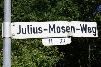 Warum dieser Straßenbau im Vogtland knifflig wird - Der Julius-Mosen-Weg in Adorf wird saniert.
