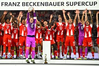 Warum Dortmund vom Pokalsieg des FC Bayern profitiert - Das Supercup-Finale 2025 gewannen die Bayern gegen den VfB Stuttgart. (Archivbild)