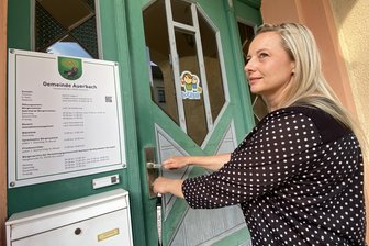 Warum eine Polizistin unverhofft auch Bürgermeisterin im Erzgebirge ist - Anja Prietzel ist wohl noch bis zum Herbst kommissarische Bürgermeisterin von Auerbach.