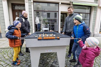 Warum es auf einer Einkaufsstraße im Erzgebirge nun lauter zugeht -