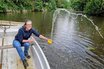 Warum es eine Meeraner Rathausfrau in die Natur zieht - Die Meeraner Rathausmitarbeiterin Sabine Schumann, die gern auf Wanderschaft geht, mag die Natur über alles. Diese Leidenschaft kann sie auch beruflich etwas ausleben.