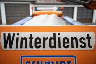 Warum in der Gemeinde Bergen der Winterdienst nicht mehr auf allen Wegen unterwegs ist - Laut dem neuen Winterdienstplan werden in Bergen nicht gewidmete Wege künftig nicht mehr geräumt.