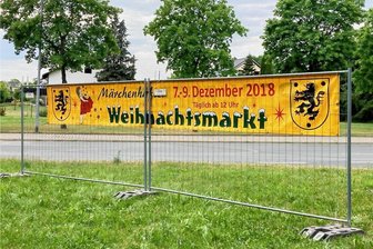 Warum in Oelsnitz jetzt schon Weihnachten ist - Märchenhafte Weihnacht mitten in Oelsnitz. Ein Foto vom Montag, 13 Uhr an der Stadtzufahrt.