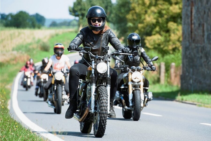 Warum Motorradfahrerinnen ein eigenes Festival auf die Beine stellen - Egal, welche Maschine, egal, welches Alter: Hauptsache weiblich.