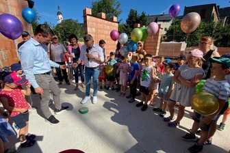 Warum nach der Wahl der alte Gemeinderat von Wechselburg noch gefragt ist - Für den neuen Hortanbau in Wechselburg ist im Juni der Grundstein gelegt worden. Damit die Arbeiten starten können, muss nun der alte Gemeinderat noch mal zusammen kommen.