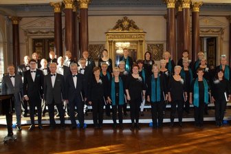 Warum nicht mal mit einem Star wie Casapietra singen? - Die Mitglieder des Georgius-Agricola-Chors in Altenburg.