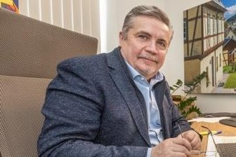 Warum OB Rolf Schmidt keinen Gegenkandidaten hat - Rolf Schmidt tritt am 20. März zur Wahl an. Er will vor allem das, was aufgebaut und begonnen wurde, fortsetzen. 