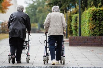 Warum Rentner im Osten mehr Steuern zahlen - 