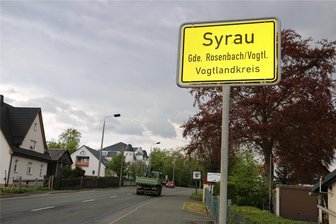 Warum Vorschläge für weniger Lärm in Rosenbach jetzt durchgefallen sind - Die Höchstgeschwindigkeit auf der B 282 liegt innerorts bei 50 Stundenkilometer. Eine Reduzierung auf 30 km/h wurde abgelehnt.