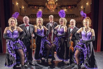 Was am Wochenende im oberen Vogtland los ist - Die Große Johann-Strauß-Gala wird am Sonntagnachmittag von Chursächsischem Hofballverein und Chursächsischem Salonorchester auf die Bühne des König-Albert-Theaters Bad Elster gebracht.