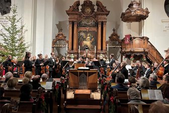 Was Augustusburg mit dem Aschenbrödel zu tun hat - Bei der 25. Auflage des Lions-Adventskonzerts. Der Lionsclub Flöha/Augustusburg zählt aktuell knapp 30 Mitglieder. Seit der Gründung vor 30 Jahren wurden rund 400.000 Euro an Spenden eingeworben.